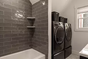 13 Grand View Ave, Somerville, MA 02143 - Photo 21