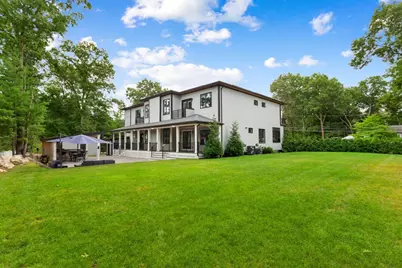 8 Jonathan Road, Burlington, MA 01803 - Photo 5