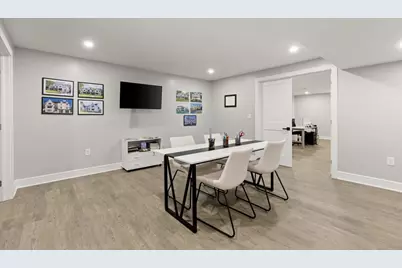 8 Jonathan Road, Burlington, MA 01803 - Photo 35