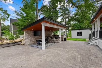 8 Jonathan Road, Burlington, MA 01803 - Photo 41