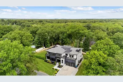 8 Jonathan Road, Burlington, MA 01803 - Photo 3