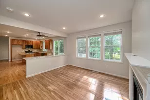 5 Bay Farm Ln, Grafton, MA 01560 - Photo 11