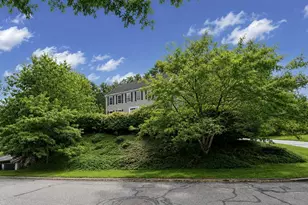 5 Bay Farm Ln, Grafton, MA 01560 - Photo 3