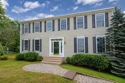 5 Bay Farm Ln, Grafton, MA 01560 - Photo 1
