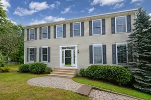 5 Bay Farm Ln, Grafton, MA 01560 - Photo 1