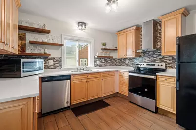 190 Pleasant St, Winthrop, MA 02152 - Photo 3