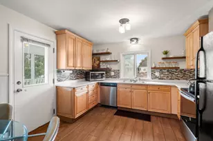 190 Pleasant St, Winthrop, MA 02152 - Photo 5