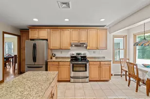 105 Green St, Canton, MA 02021 - Photo 5