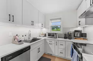 225 Page St, Avon, MA 02322 - Photo 13
