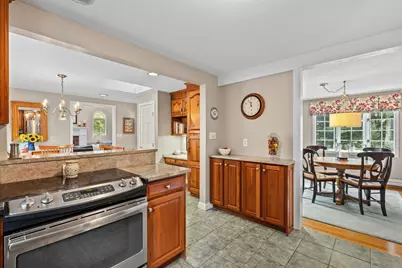 28 Lady Slipper Cir, Pembroke, MA 02359 - Photo 11
