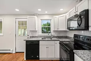 4 Niles Rd, Randolph, MA 02368 - Photo 9