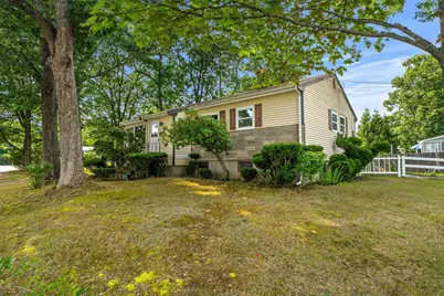 4 Niles Rd, Randolph, MA 02368 - Photo 3