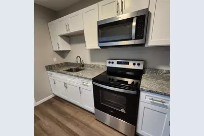 92.5 Maple St #3, Northampton, MA 01062 - Photo 3