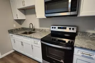 92 5 Maple St, Northampton, MA 01062 - Photo 3