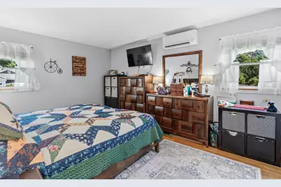 45 Brook St, Easthampton, MA 01027 - Photo 15