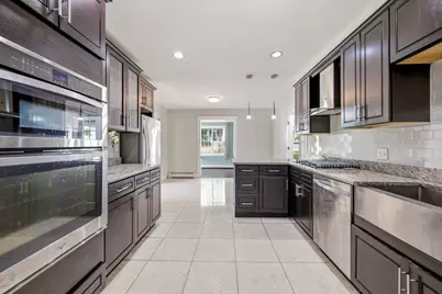 90 Standish Ave, Quincy, MA 02170 - Photo 9