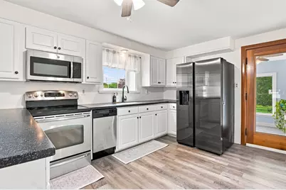 101 Moody Street, Bellingham, MA 02019 - Photo 7