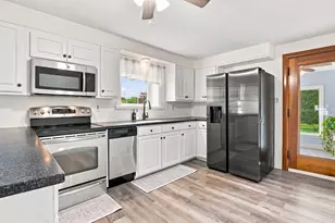 101 Moody St, Bellingham, MA 02019 - Photo 7