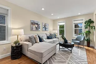 21 Malvern Ave, Somerville, MA 02144 - Photo 5