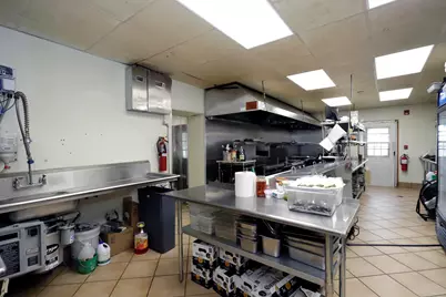 1608 Acushnet Ave, New Bedford, MA 02746 - Photo 23