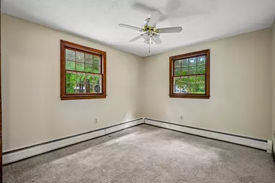 35 Davidson Ave, Merrimack, NH 03054 - Photo 5