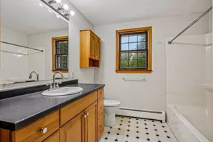 35 Davidson Ave, Merrimack, NH 03054 - Photo 9
