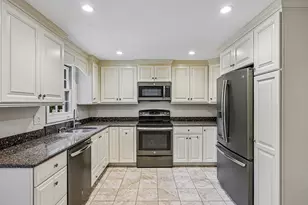 35 Davidson Ave, Merrimack, NH 03054 - Photo 5