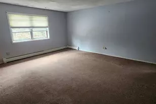 124 Litchfield Pines Dr, Leominster, MA 01453 - Photo 3