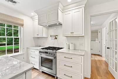 114 Chestnut Street, North Reading, MA 01864 - Photo 7