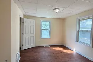 44 Laurel St, Leominster, MA 01453 - Photo 21