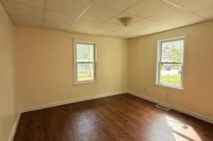44 Laurel St, Leominster, MA 01453 - Photo 17