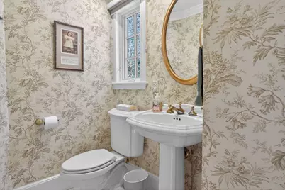 8 Buttercup Ln, Dover, MA 02030 - Photo 23