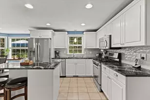 194 Woodlawn St, Taunton, MA 02718 - Photo 9