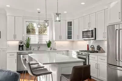 210 Evelyn #210, Newton, MA 02468 - Photo 9