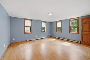 102 Sycamore St, Millbury, MA 01527 - Photo 5