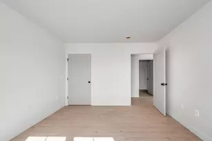 131 Perry St, Lowell, MA 01852 - Photo 13