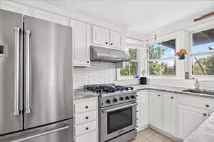 204 Sandwich St, Plymouth, MA 02360 - Photo 15