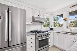 204 Sandwich St, Plymouth, MA 02360 - Photo 7