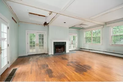 115 School St, Manchester by the Sea, MA 01944 - Photo 11