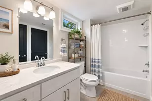 35 Thomas St, Medford, MA 02155 - Photo 9