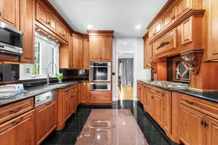 106 Danforth St, Framingham, MA 01701 - Photo 11