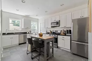 39 Mellen St, Boston, MA 02124 - Photo 3