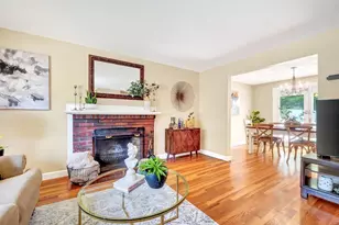 2 Town Line Rd, Burlington, MA 01803 - Photo 5