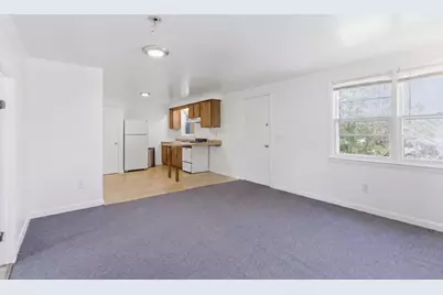 196 Highland St #3, Taunton, MA 02780 - Photo 3