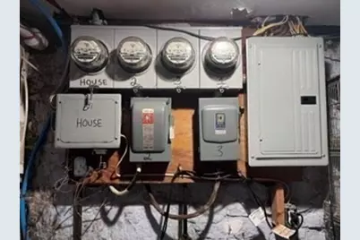 128 Lexington St, Boston, MA 02128 - Photo 23