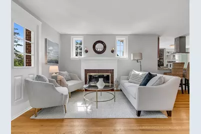 30 Hale St, Beverly, MA 01915 - Photo 9