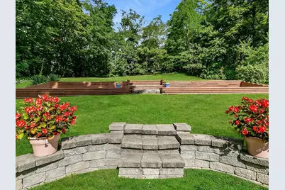 30 Hale St, Beverly, MA 01915 - Photo 5