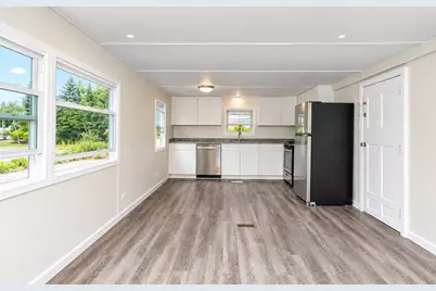 163 Highland St, Clinton, MA 01510 - Photo 7