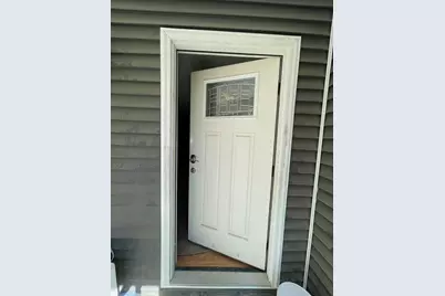 29 Steele St #A, Worcester, MA 01607 - Photo 3