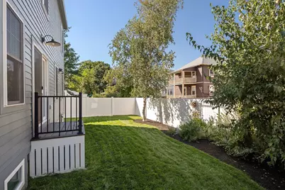37 Cotting St, Medford, MA 02155 - Photo 33